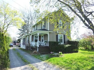 409 Peck Rd, Spencerport, NY 14559