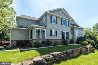 1501 Lexington Way, Morgantown, PA 19543