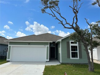 1906 Shellbank Ave, Aransas Pass, TX 78336