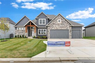 6612 Belmont Dr, Shawnee, KS 66226