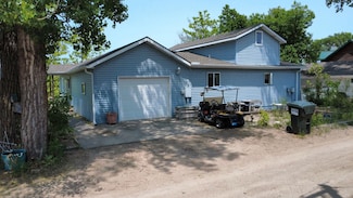 35 E Sandy Ridge Rd, Columbus, NE 68601