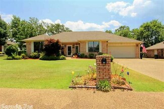 109 Gregory Ct, Hot Springs National Park, AR 71913