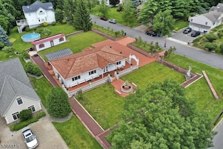 85 Francisco Ave, Little Falls, NJ 07424