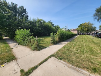 5404 W Walton St, Chicago, IL 60651