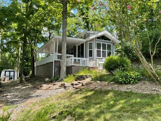 43 Cedar Ln, Liberty, IN 47353