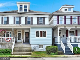 1971 W Norwegian St, Pottsville, PA 17901