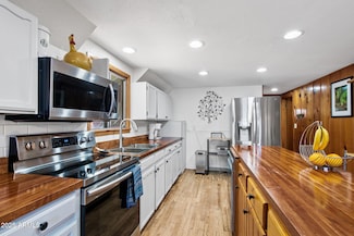 3219 N Pinewood Dr, Pine, AZ 85544