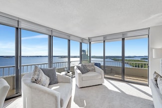 5550 N Ocean Dr Unit 9D, Riviera Beach, FL 33404