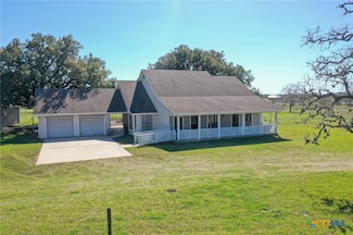 320 Refugio Hwy, Victoria, TX 77905