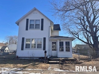 2223 N 6th St, Clinton, IA 52732