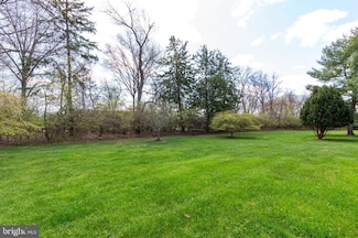 32 Ramsgate Ct, Blue Bell, PA 19422