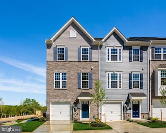 18 Chesapeake Ln Unit E, La Plata, MD 20646