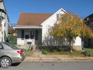 32 Pennsylvania Ave, Watsontown, PA 17777
