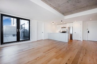774 Grand St Unit 2H, Brooklyn, NY 11211