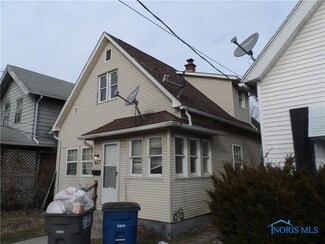 627 Ashwood Ave, Toledo, OH 43608