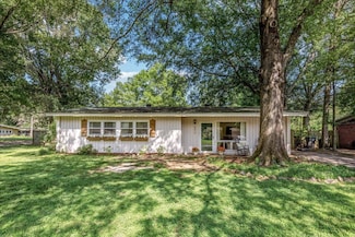 592 Desha St, Memphis, TN 38117
