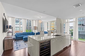 1200 Avenue at Port Imperial Unit 301, Weehawken, NJ 07086