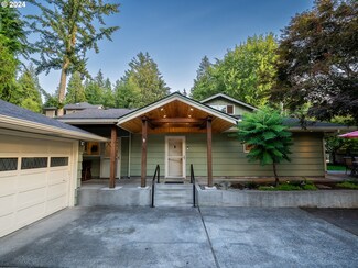 11720 SE Brookside Dr, Portland, OR 97266