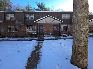 11 Midridge Cir Unit 116, Londonderry, NH 03053