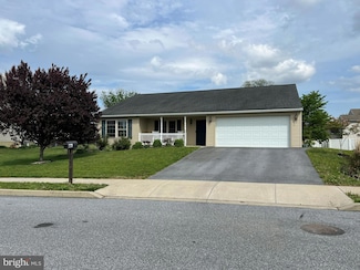 2240 Nancy Lee Ave, Lebanon, PA 17042