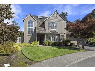 5885 Dove Ct, Lake Oswego, OR 97035