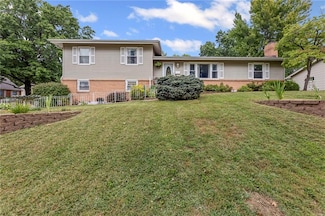 1504 NE 51st St, Kansas City, MO 64118