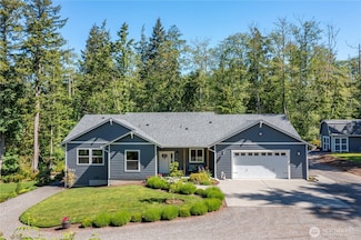 1018 Kringler Rd, Oak Harbor, WA 98277