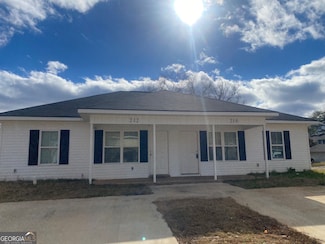 210 Woodcrest Cir, Warner Robins, GA 31093