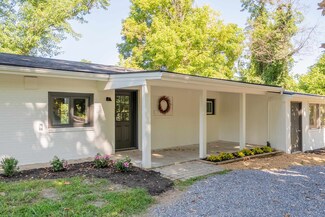 5687 Peterson Dr, Radford, VA 24141