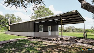 297 Moritz Rd, Meyersville, TX 77974