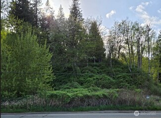 2210 W Valley Hwy E, Edgewood, WA 98372