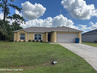 117 Hillock Ave NW, Palm Bay, FL 32907