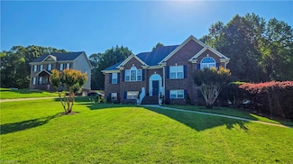 5333 Graycliff Ln, Clemmons, NC 27012