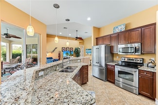 6173 Dogleg Dr, Naples, FL 34113