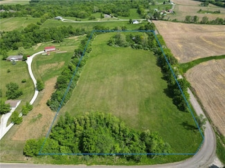 9705 SE Hillyard Rd, Easton, MO 64443
