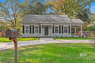 425 N Mount Pleasant Ave, Monroeville, AL 36460