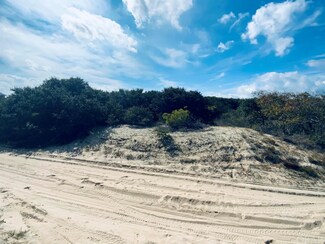 2190 Sandpiper Rd, Carova Beach, NC 27927