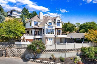 2470 Sunshine Dr, Boise, ID 83712