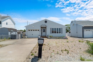 397 Bayview Ave, Bayville, NJ 08721