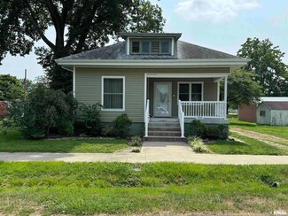 306 Fair Ave, Flora, IL 62839
