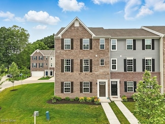 1184 Bean Ln, Cuyahoga Falls, OH 44313