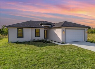 5863 Royal Okley Ln, Bokeelia, FL 33922