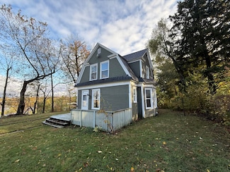 93 Goguac St E, Battle Creek, MI 49015