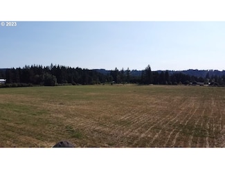 2233 NW Martin St, Estacada, OR 97023