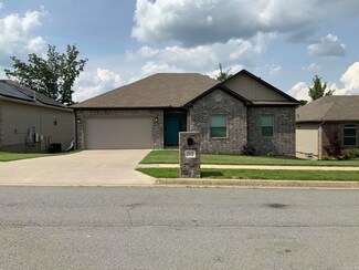 1801 Landershire Ln, North Little Rock, AR 72120