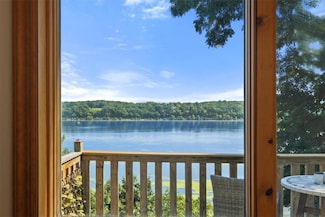 422 York St, Saugerties, NY 12477