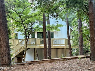 126 Willow Rd, Atlantic Beach, NC 28512