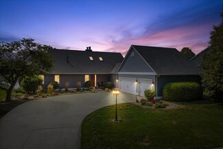2703 Prairie Meadow Dr, Champaign, IL 61822