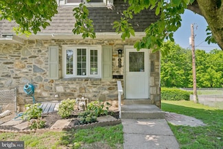 805 Windsor Cir, Folcroft, PA 19032