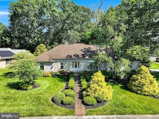 1224 Dickinson Dr, Carlisle, PA 17013